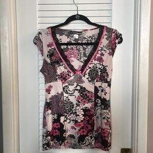 Super soft & Stretchy Donatella Studio Nightshirt Size Small-Excellent Like New